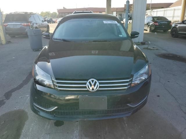 2014 Volkswagen Passat S