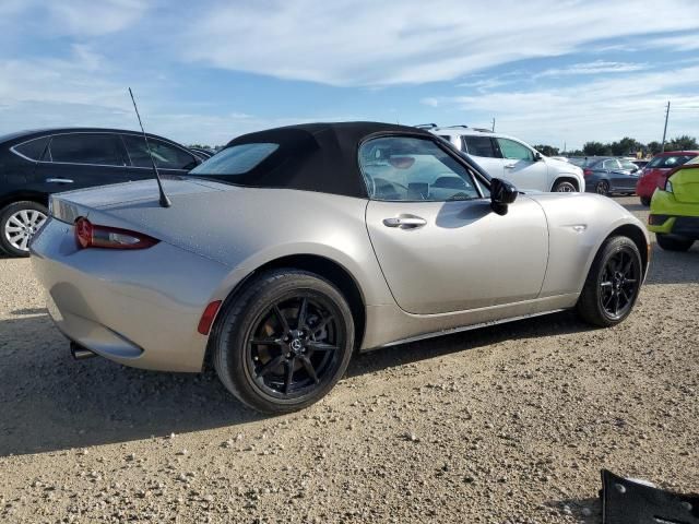 2022 Mazda MX-5 Miata Sport