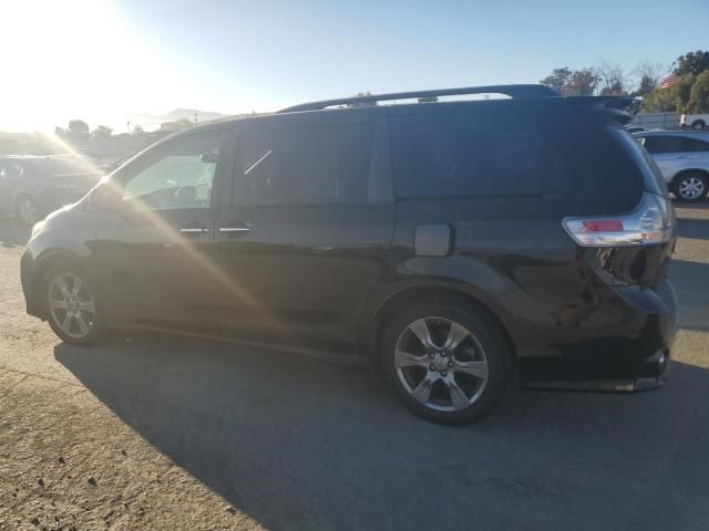 2017 Toyota Sienna SE