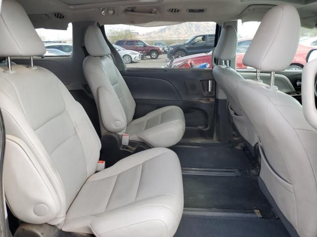 2015 Toyota Sienna XLE