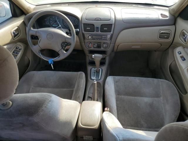 2000 Nissan Sentra Base