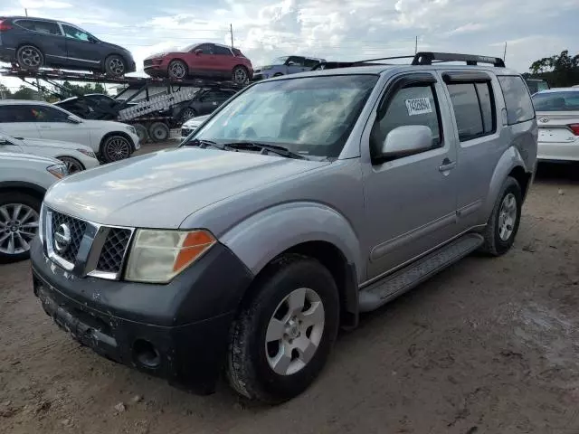 2006 Nissan Pathfinder LE