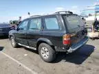 1999 Nissan Pathfinder XE