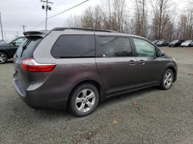 2015 Toyota Sienna LE