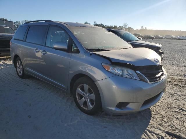 2011 Toyota Sienna LE