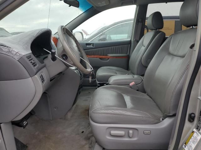 2006 Toyota Sienna XLE