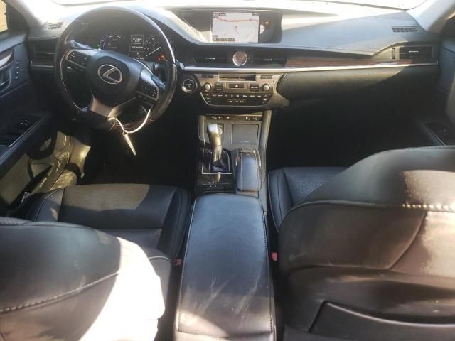 2016 Lexus ES 300H