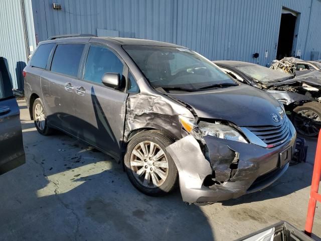 2016 Toyota Sienna XLE