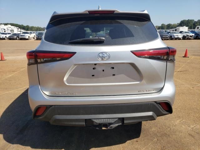 2022 Toyota Highlander XLE