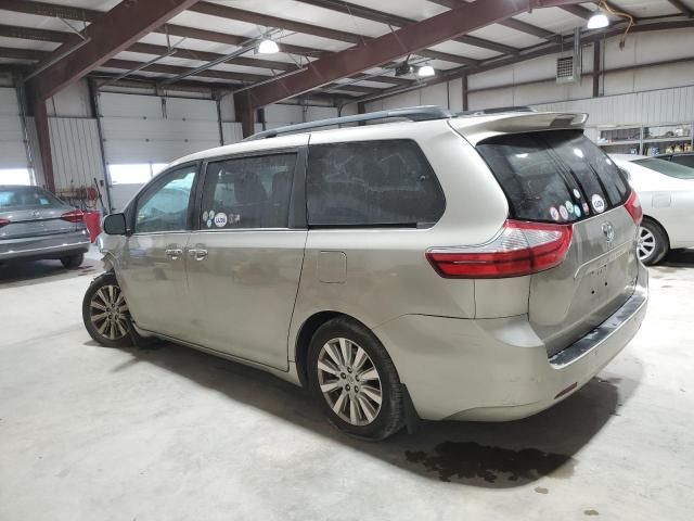 2017 Toyota Sienna XLE