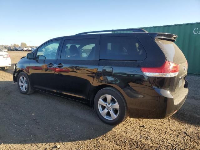 2013 Toyota Sienna LE