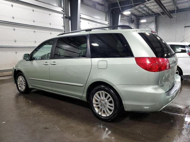 2009 Toyota Sienna XLE