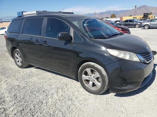 2017 Toyota Sienna LE