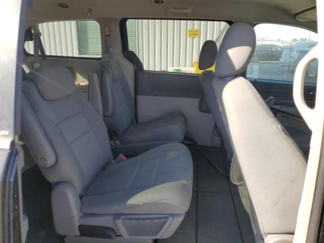 2009 Chrysler Town & Country LX