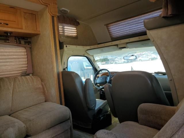 2008 Ford Econoline E450 Super Duty Cutaway Van