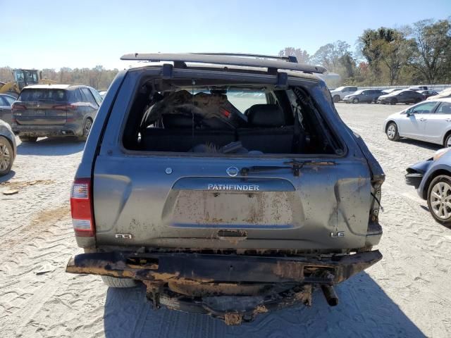 2004 Nissan Pathfinder LE