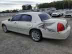 2005 Lincoln Town Car Signature Limited