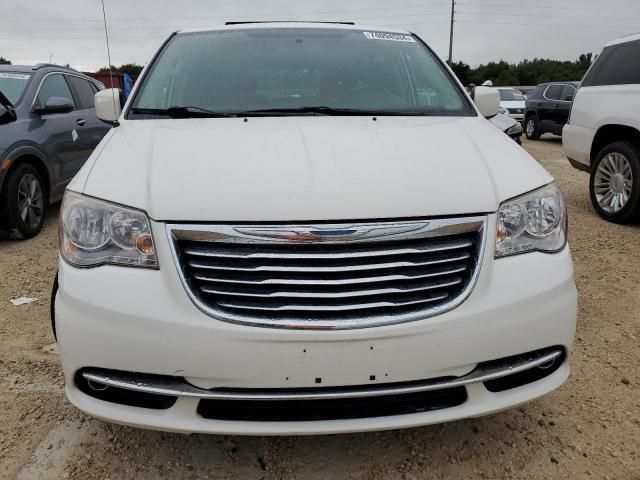 2013 Chrysler Town & Country Touring