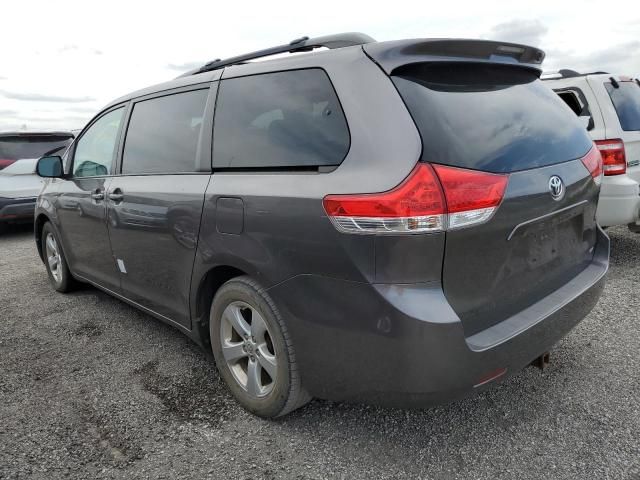 2014 Toyota Sienna LE