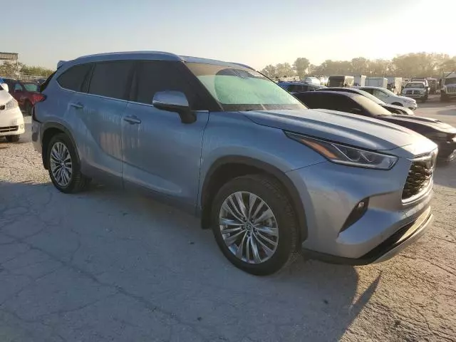 2021 Toyota Highlander Platinum