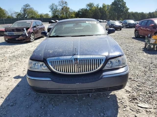 2007 Lincoln Town Car Signature Limited