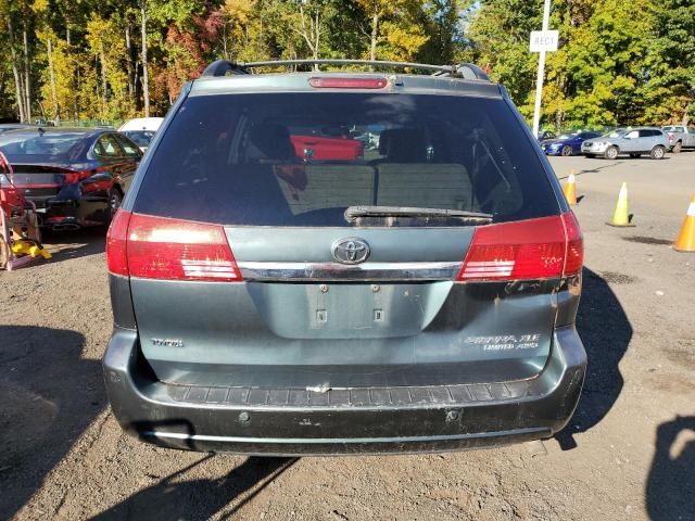 2005 Toyota Sienna XLE