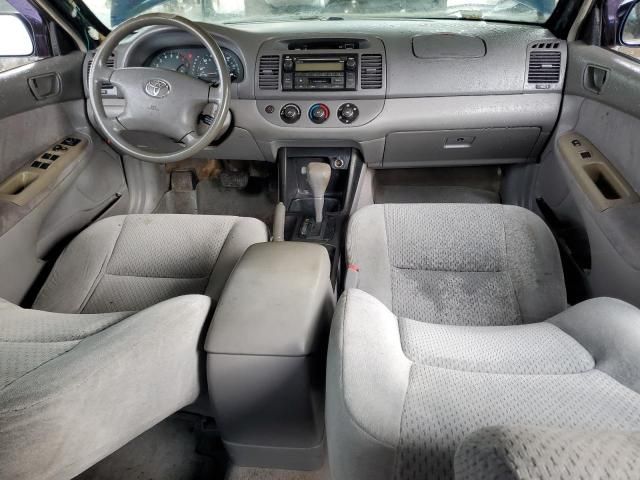 2004 Toyota Camry LE