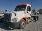 2010 Freightliner Cascadia 125