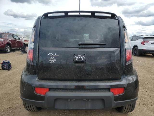 2010 KIA Soul +