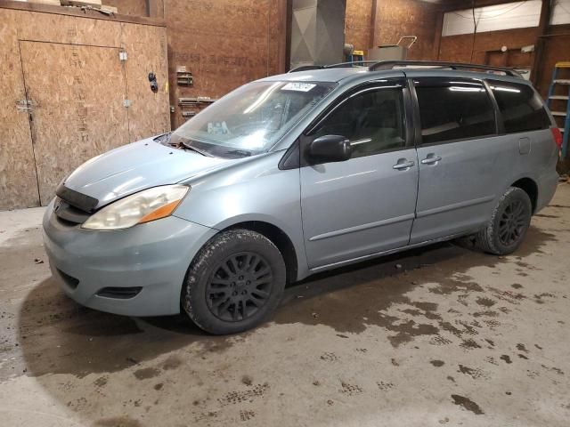 2008 Toyota Sienna LE