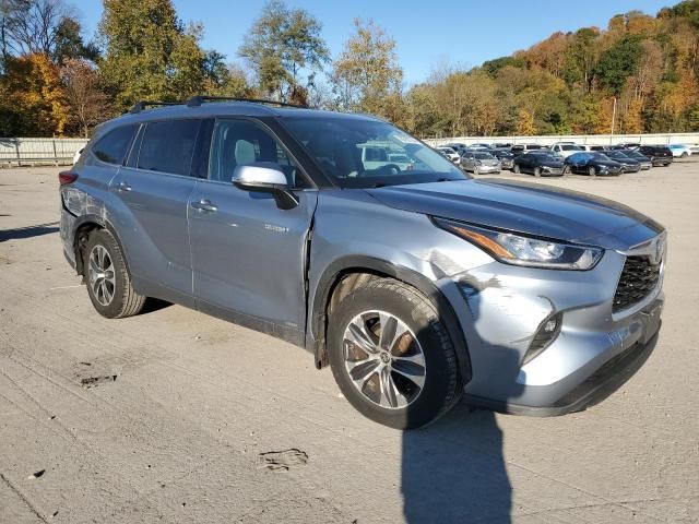 2020 Toyota Highlander Hybrid XLE