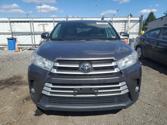 2018 Toyota Highlander SE