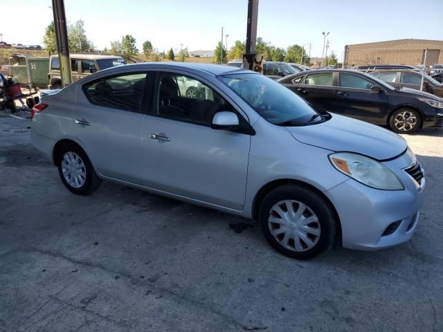 2013 Nissan Versa S