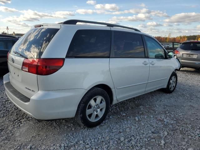 2005 Toyota Sienna XLE