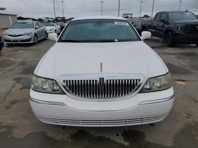 2008 Lincoln Town Car Signature Limited