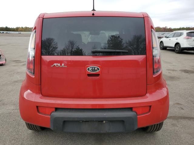 2011 KIA Soul +