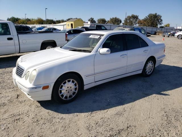 2001 Mercedes-Benz E 320