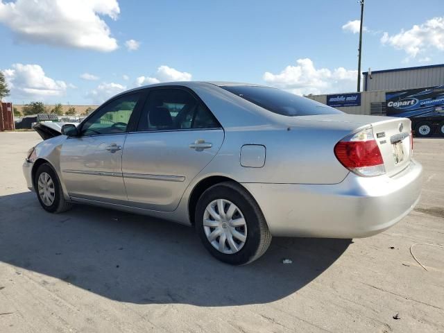 2005 Toyota Camry LE