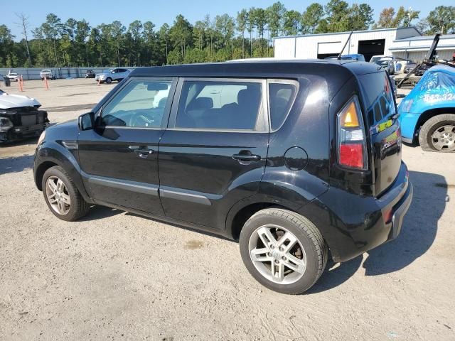 2011 KIA Soul +