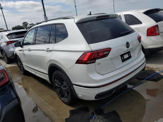 2022 Volkswagen Tiguan SE R-LINE Black