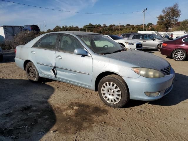 2005 Toyota Camry LE