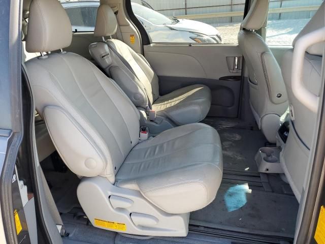 2014 Toyota Sienna XLE