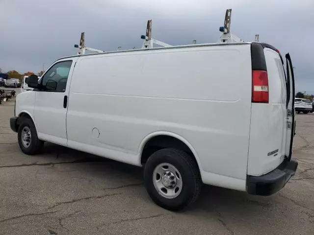 2016 Chevrolet Express G2500