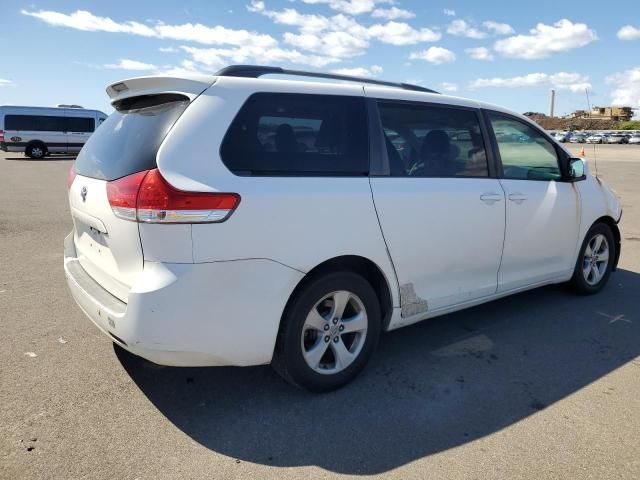 2011 Toyota Sienna LE