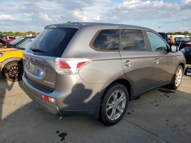 2014 Mitsubishi Outlander SE