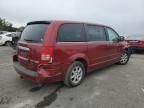 2010 Chrysler Town & Country LX