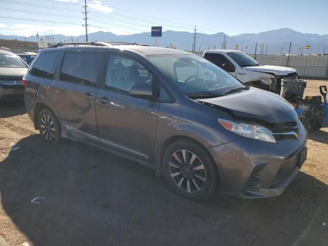 2019 Toyota Sienna LE