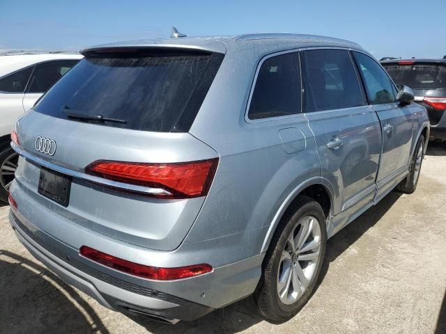 2025 Audi Q7 Premium