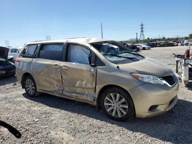 2011 Toyota Sienna LE