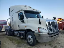 Salvage trucks for sale at Kansas City, KS auction: 2015 Freightliner Cascadia 125